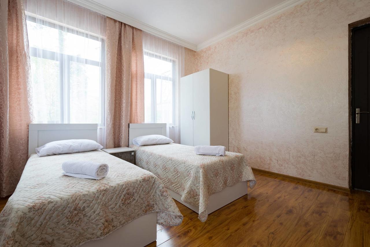 Sunny Hotel Batumi Makhinjauri Exterior foto